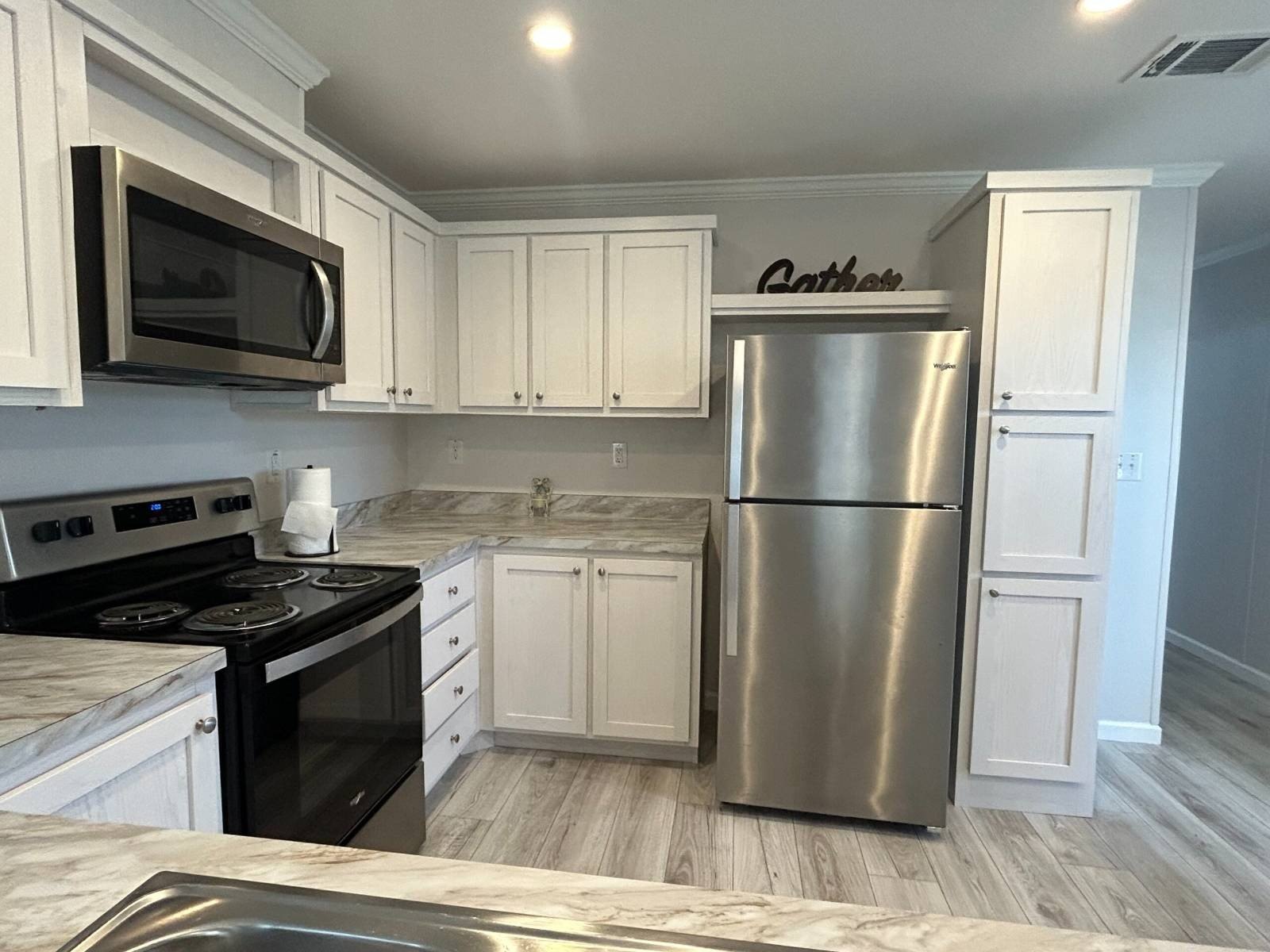 925 301 Blvd E #19 – photo 5