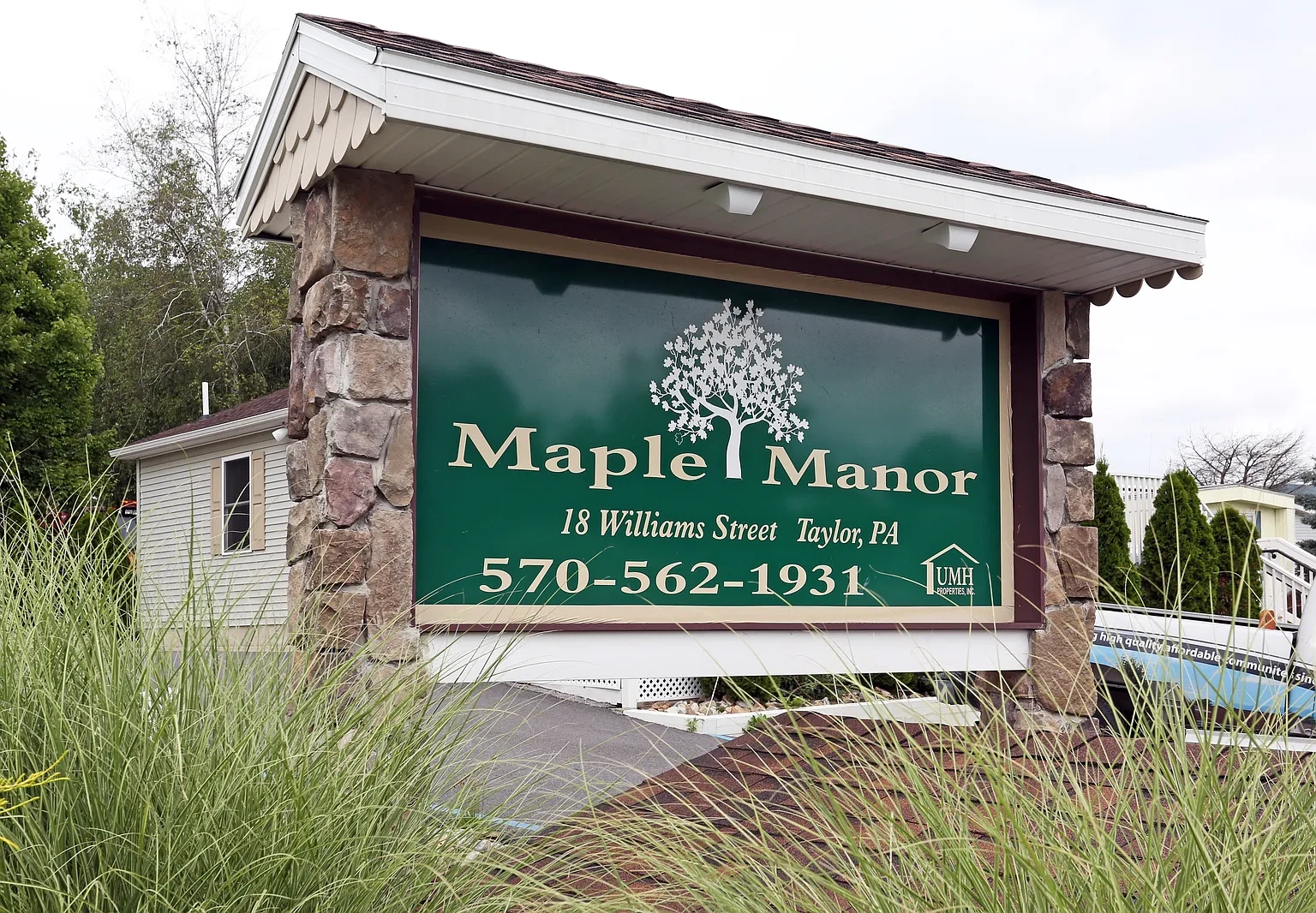 Maple Manor – photo 2