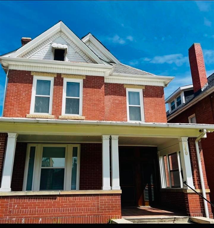540 6th Ave unit 2 – photo 1