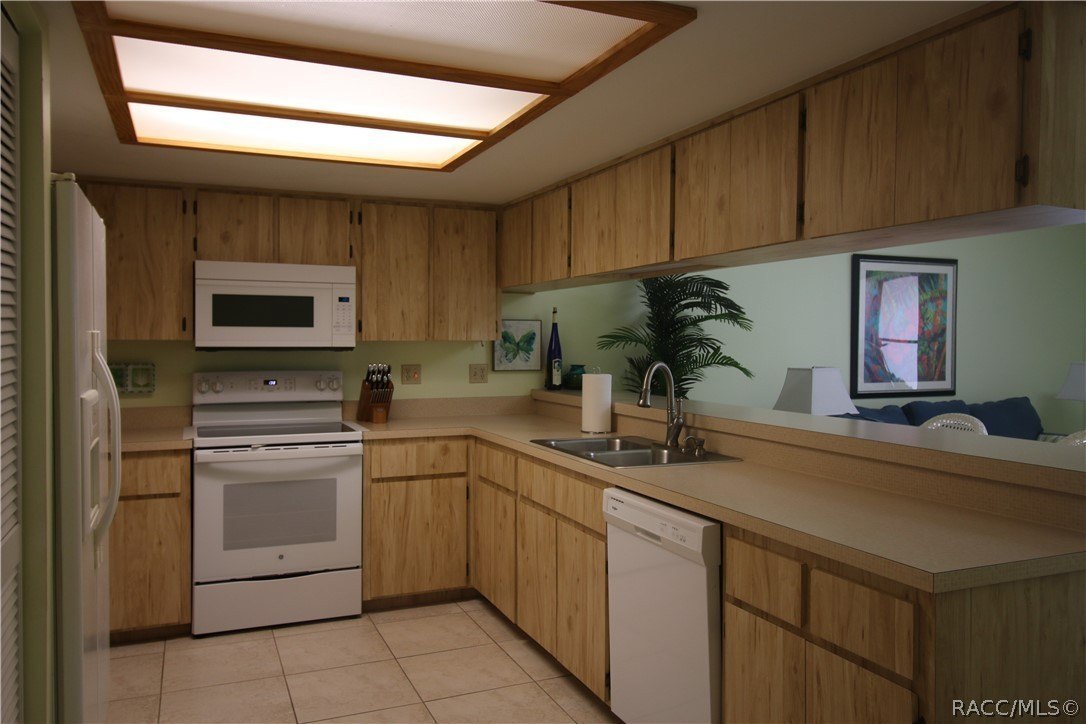 908 Pritchard Island Rd – photo 4