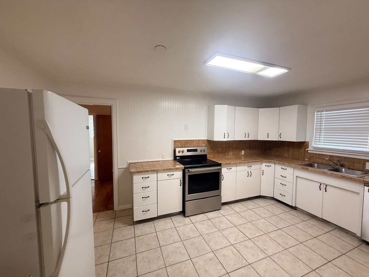 2319 32nd St unit 2319 32nd Front – photo 5
