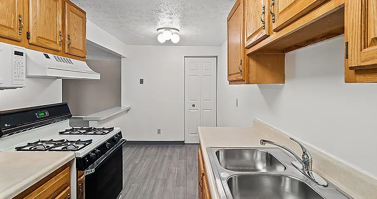 Fawn Lake Apartments – photo 5
