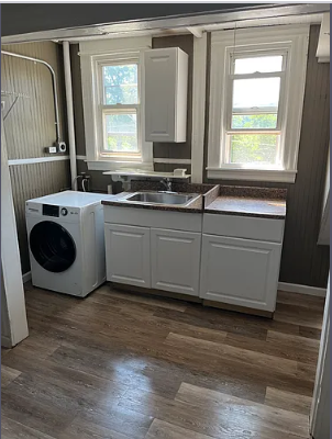 146 Pine St unit 3 – photo 2