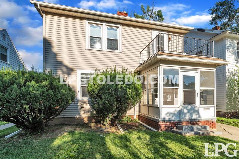 2030 Wyndhurst Rd – photo 1