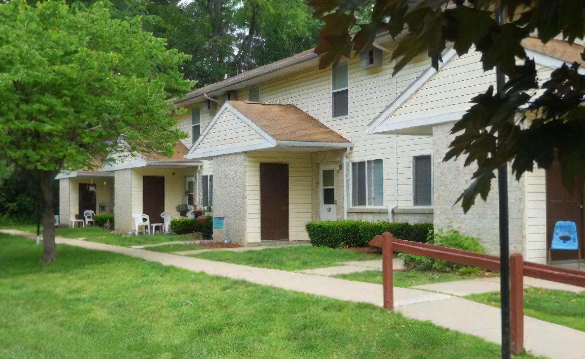 1008 Hayden Pl – photo 3