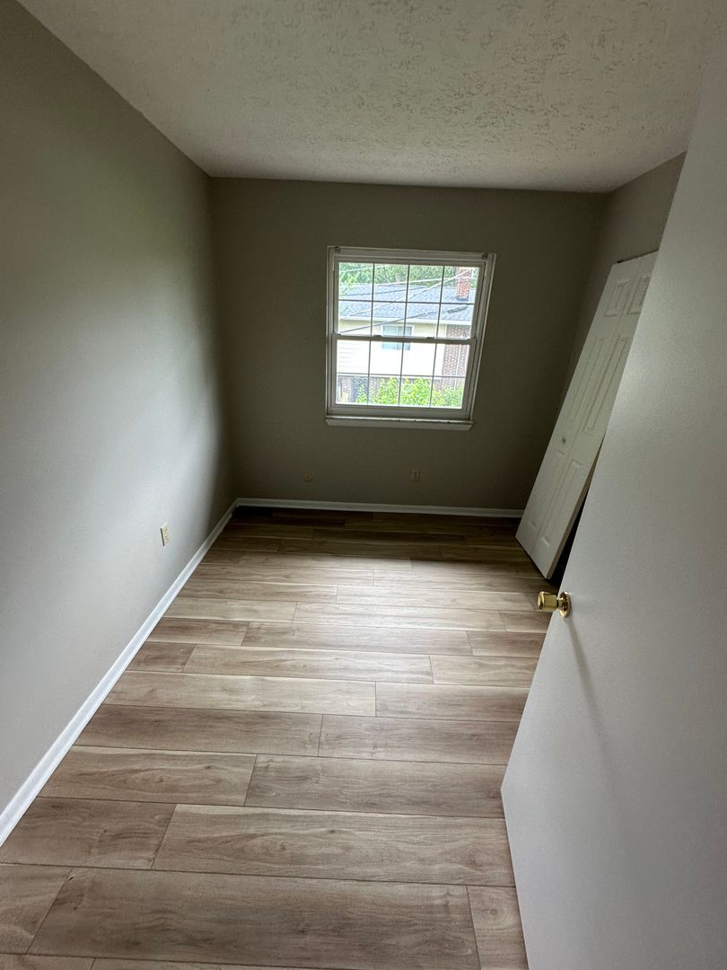 290 Lincoln St SW – photo 5