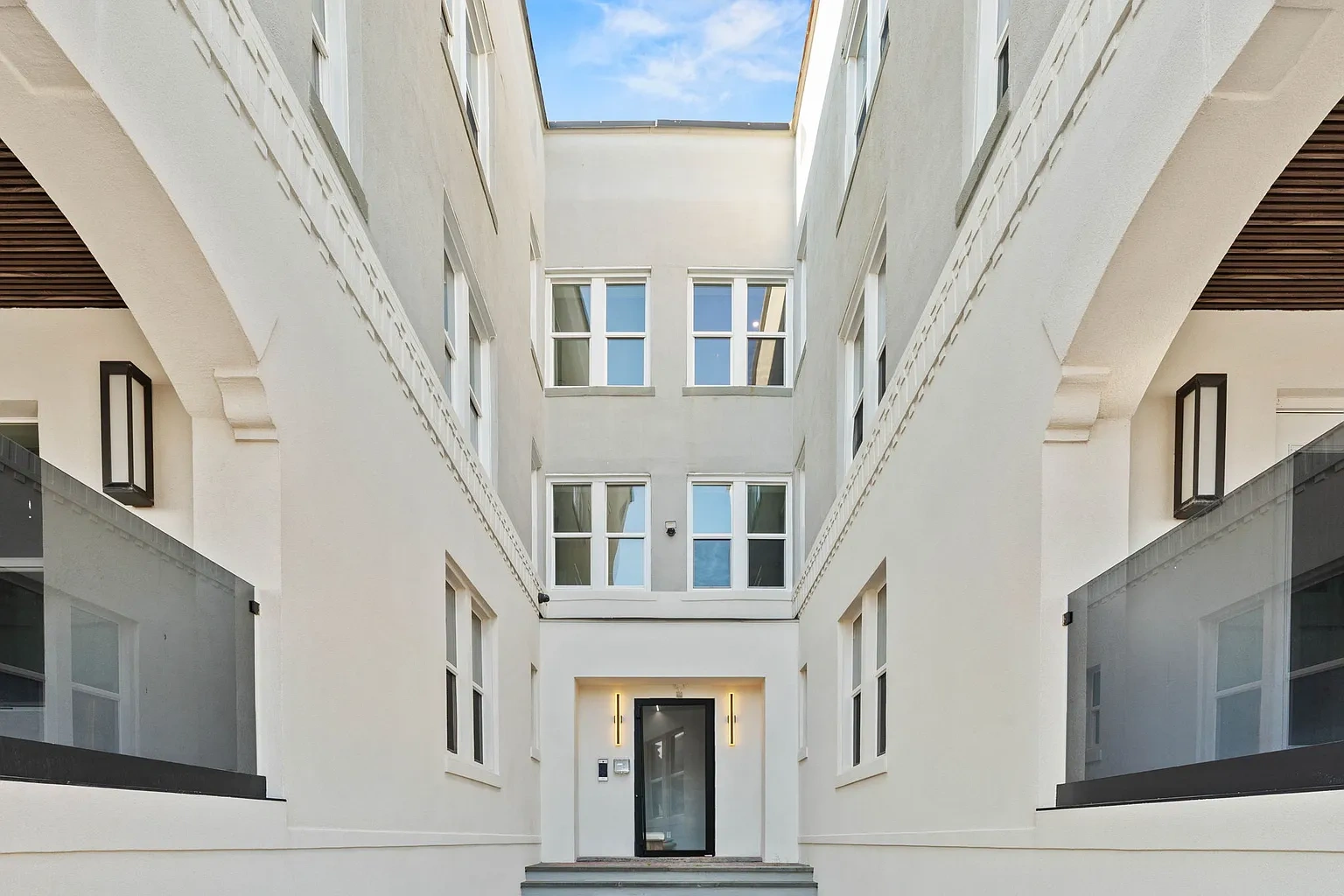 315 West Broadway – photo 4