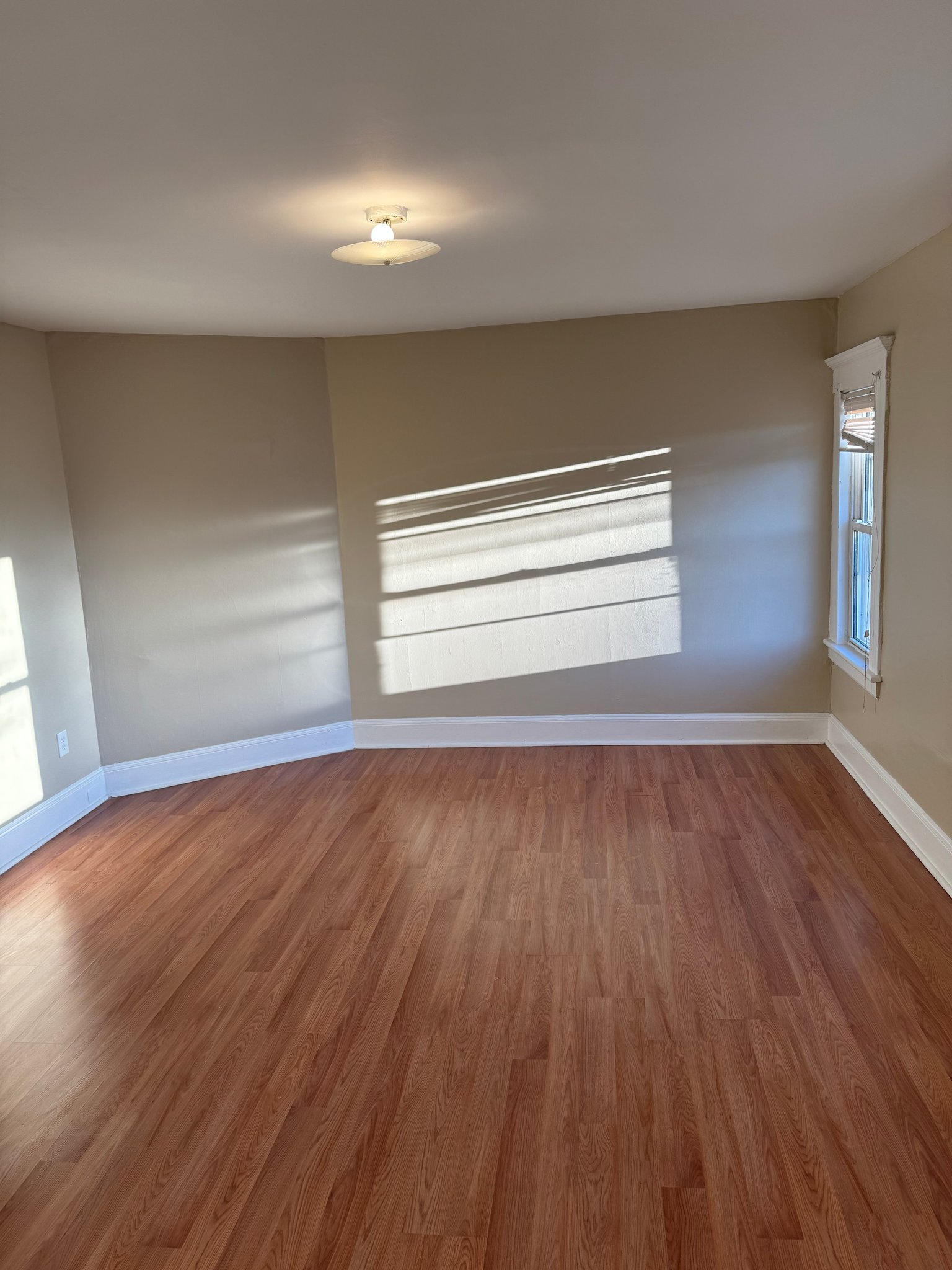 896 Howard Ave unit 3 – photo 3