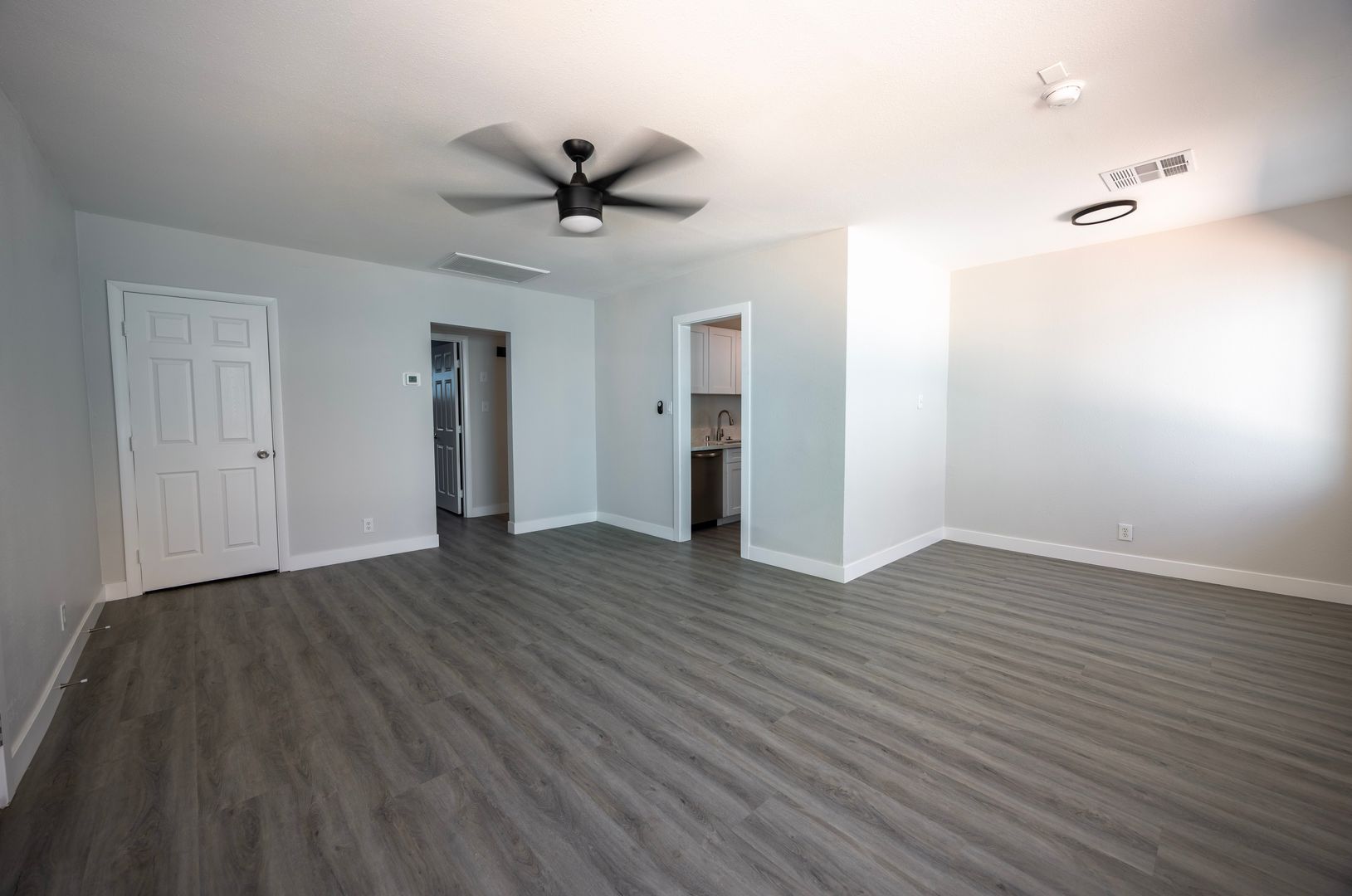 1008 S 3rd St – photo 3