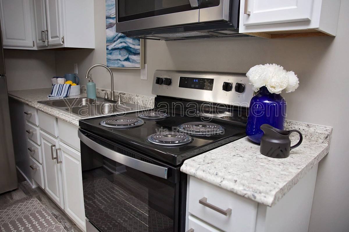 1301 W Sandusky St unit D – photo 2