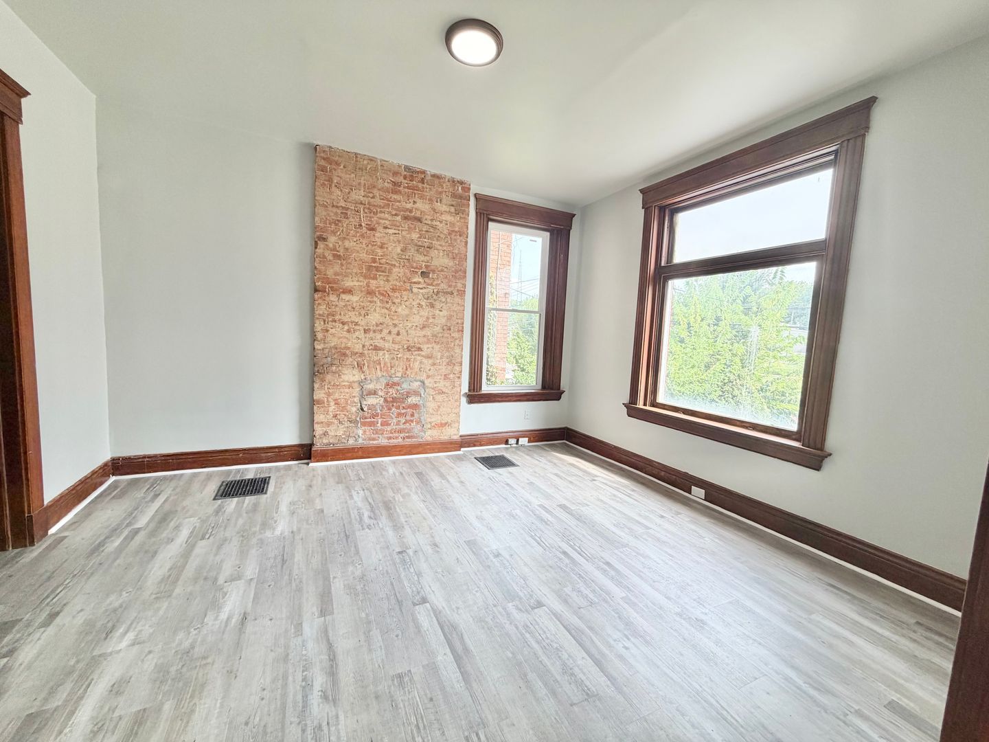 1748 Queen City Ave – photo 3