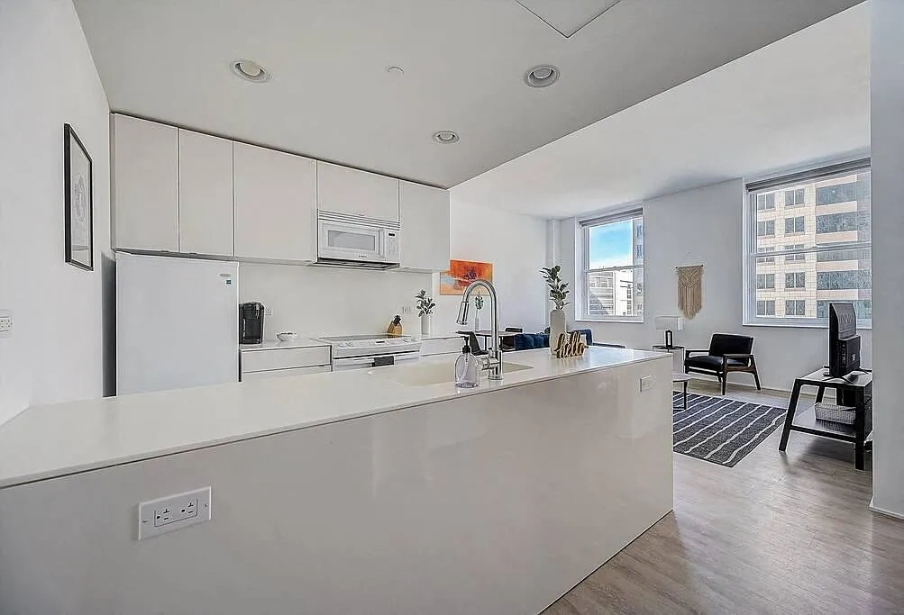 Lofts at 629 Euclid – photo 5