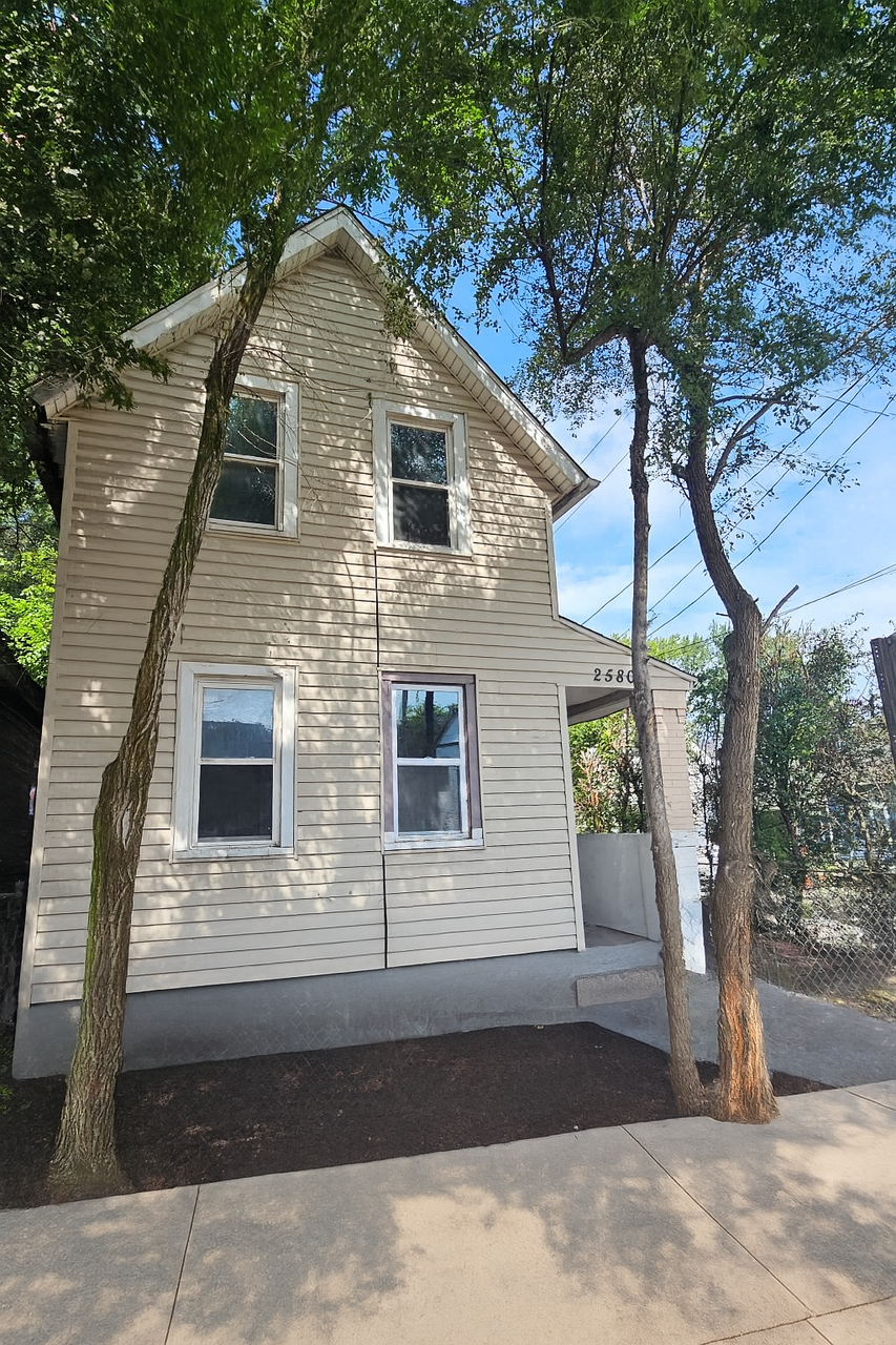 2580 W 18th Pl – photo 2