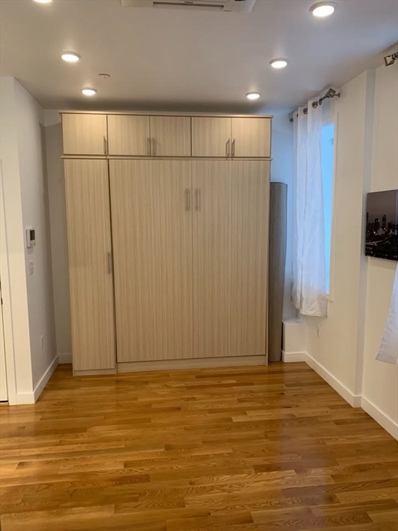 9 6th St unit 8 – photo 2