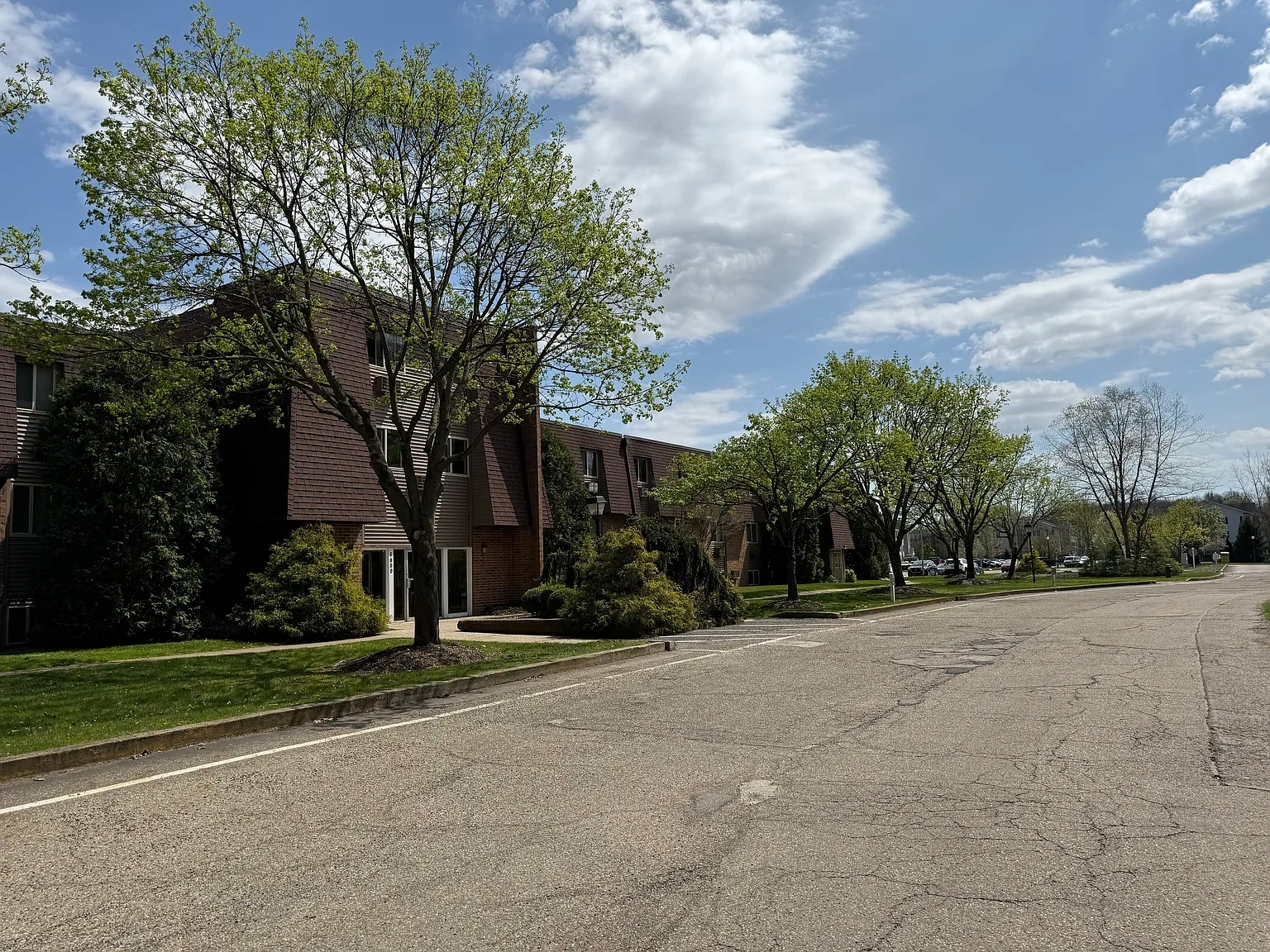 Kent Village Apartments – photo 3