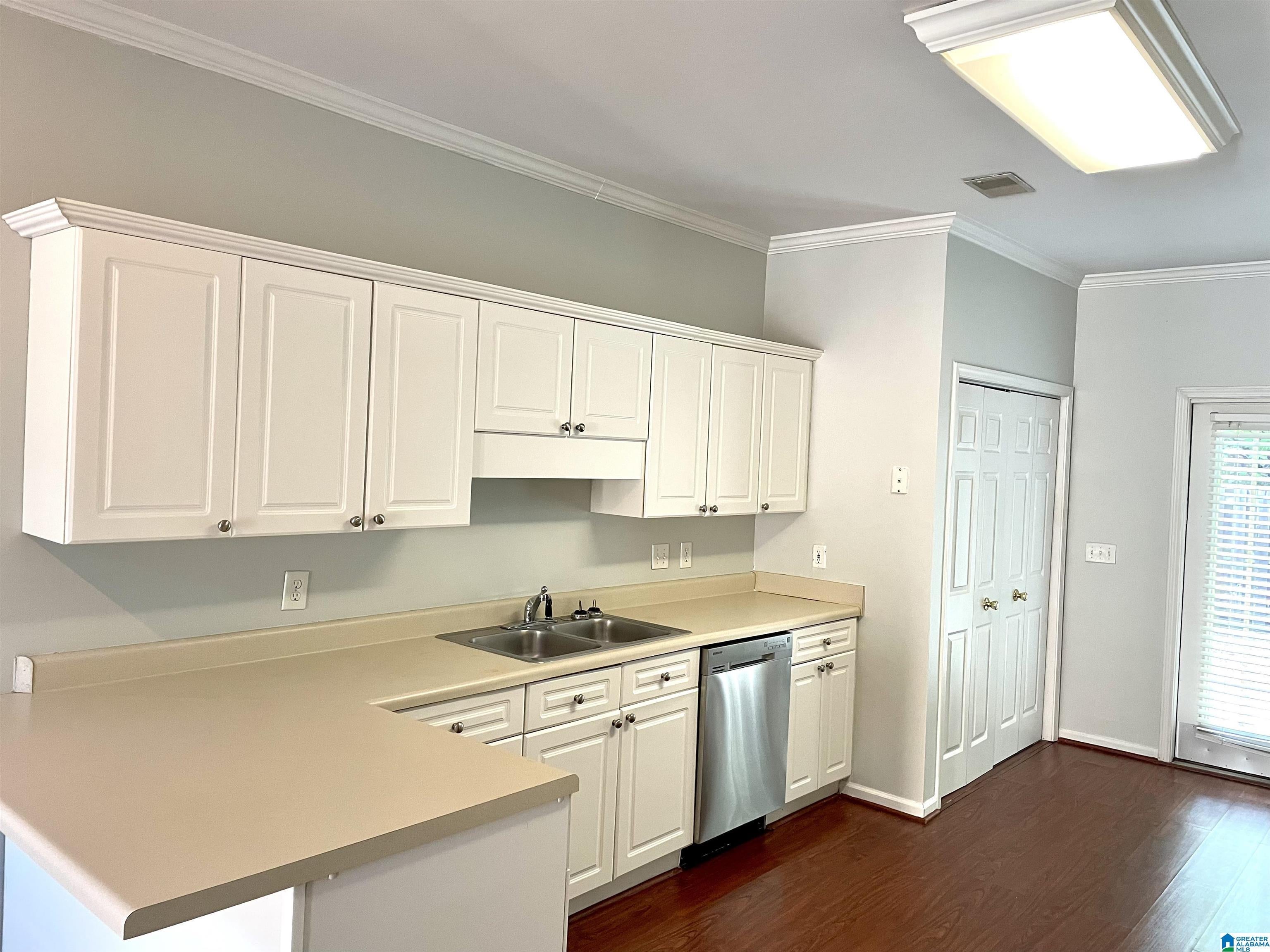 3524 Savannah Park Ln – photo 5