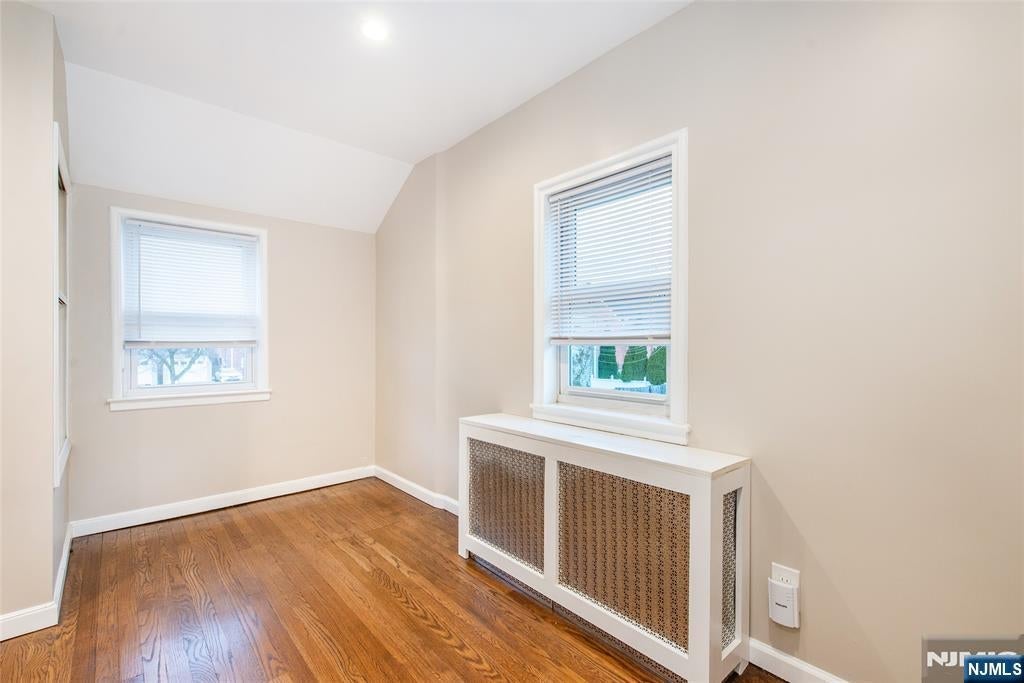 189 Washington Ave unit 2nd Floor – photo 5