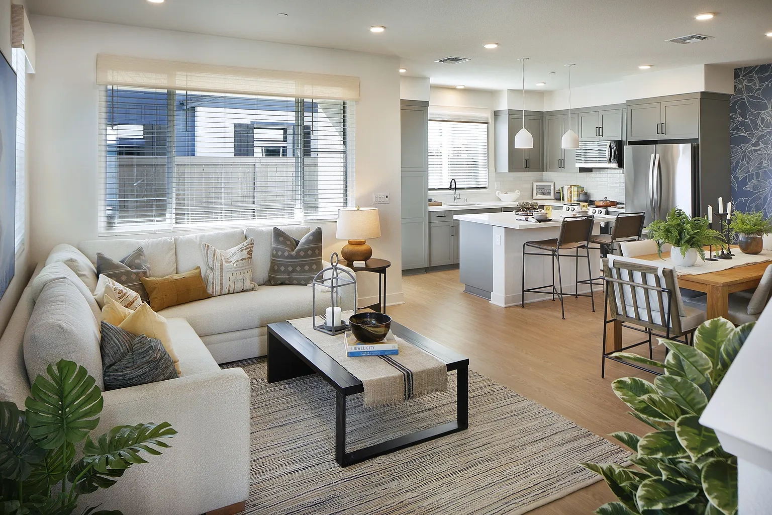 Escala at Stanford Crossing – photo 2