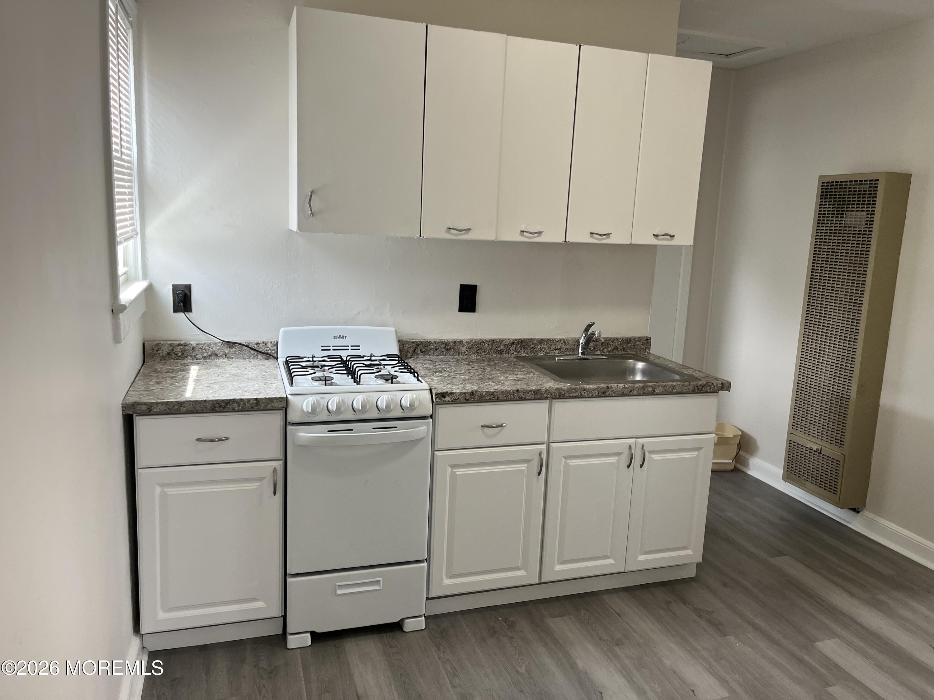 406 NJ-35 unit Apt 3 – photo 3