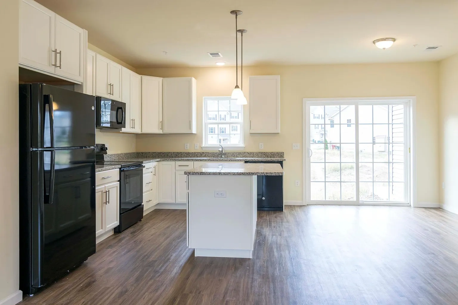 Arey Lane Townhomes – photo 4
