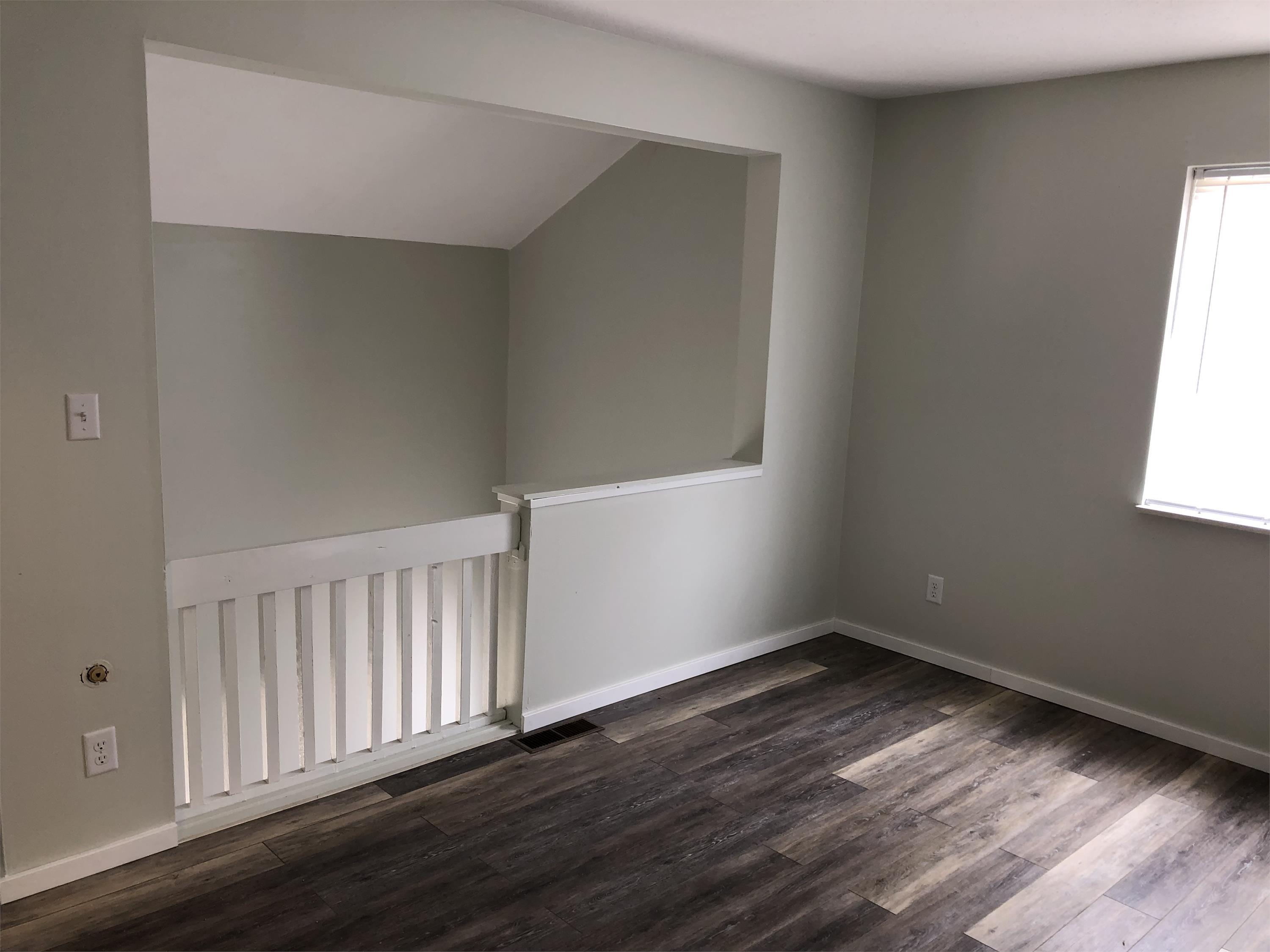532 Valley Dr – photo 5