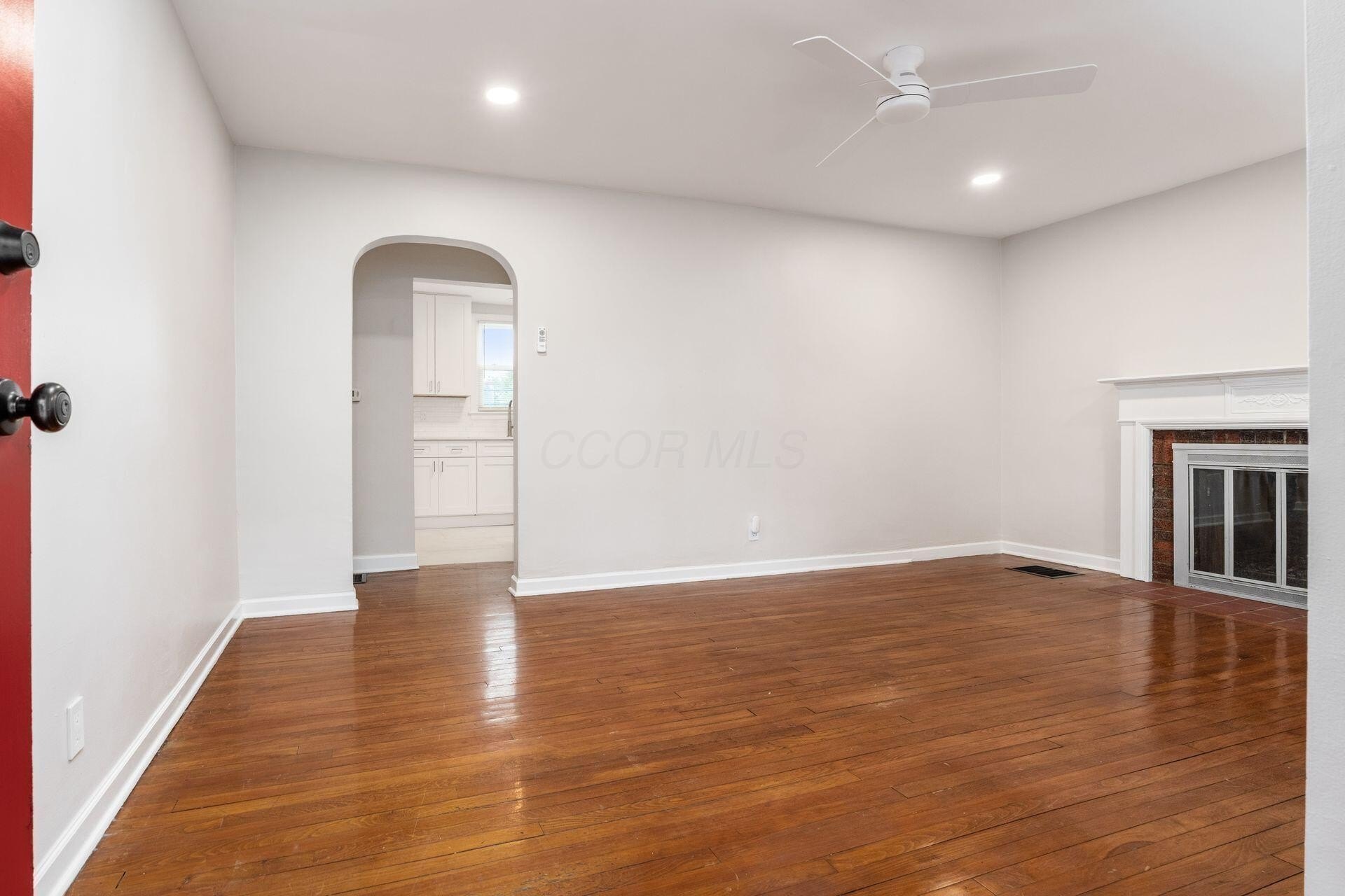 884 S Chesterfield Rd – photo 5