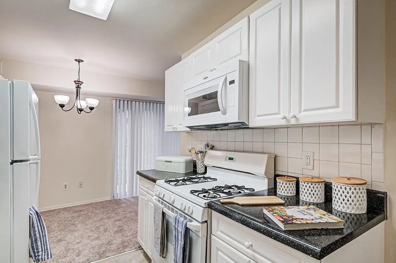 Brookdale at Mark Center Apartment Homes – photo 3