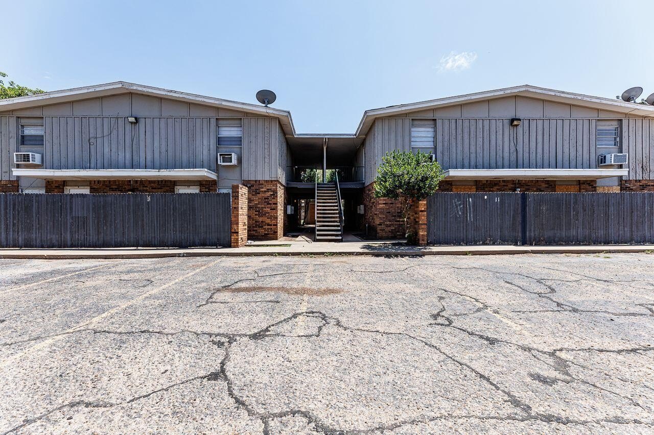 3201 35th St #8 – photo 1
