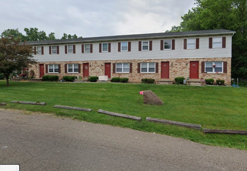 2206 Harsh Ave SE – photo 1