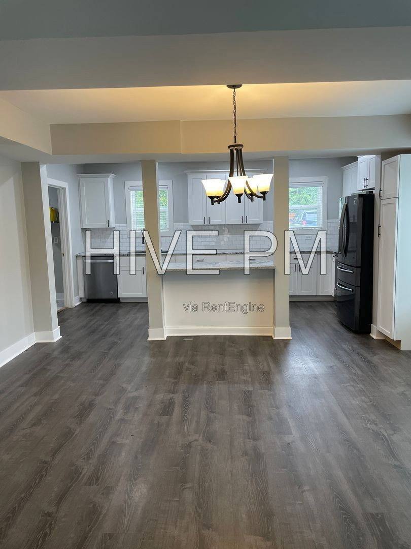 5735 Peabody Ave – photo 3