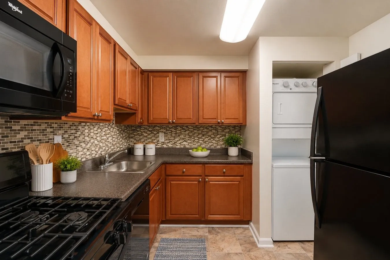 Lighthouse at Twin Lakes Apartment Homes – photo 1