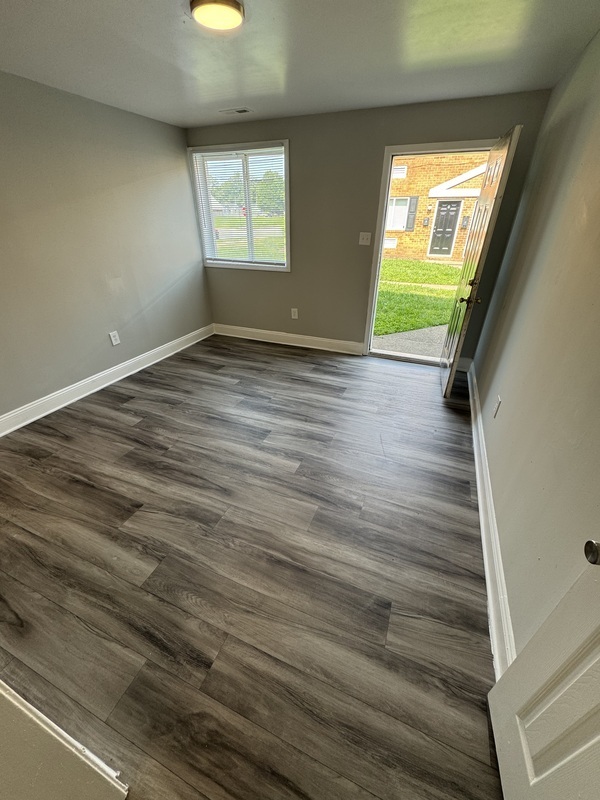 2100 Phaup St – photo 3