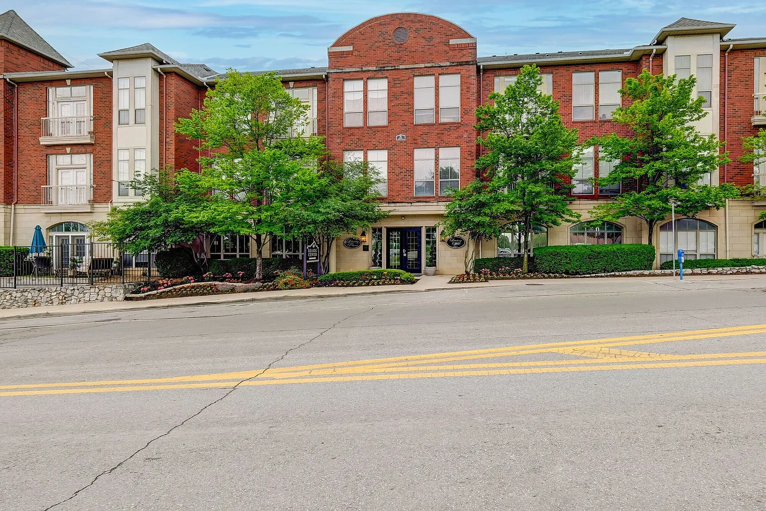 Liberty Place Apartments – photo 2