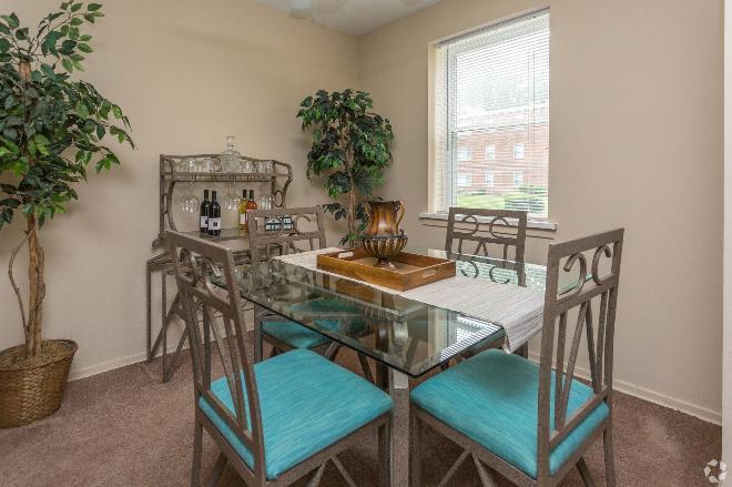 21566 Ellacott Pkwy – photo 4