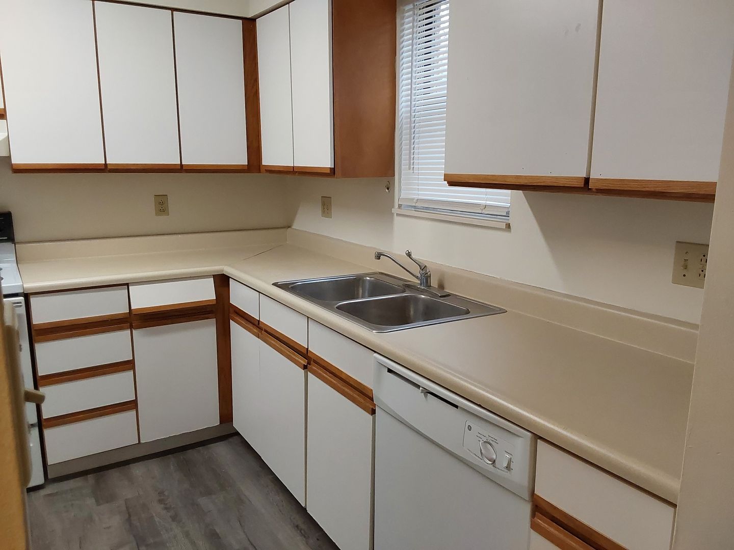1004 Stacey Dr unit 1004 – photo 1