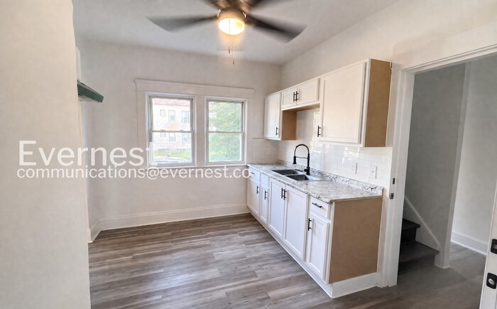 937 Parkway Rd unit 1 – photo 5