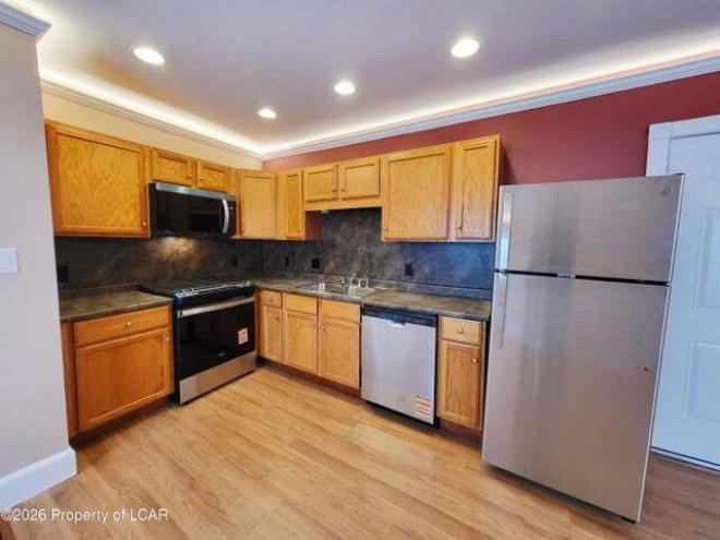 208 Wyoming Ave – photo 3