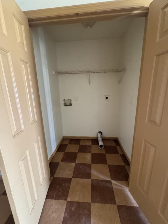 406 Mars Dr – photo 4