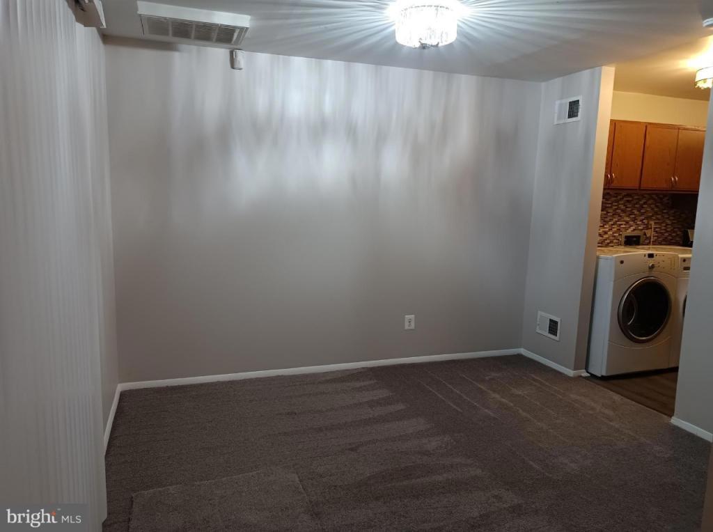 1001 Tyler Ct – photo 3