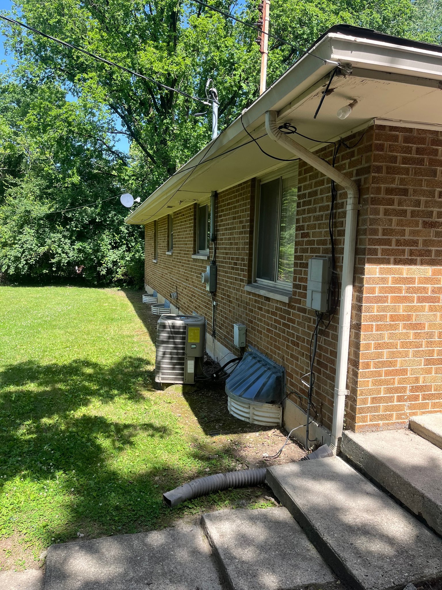 215 Marlay Rd – photo 4