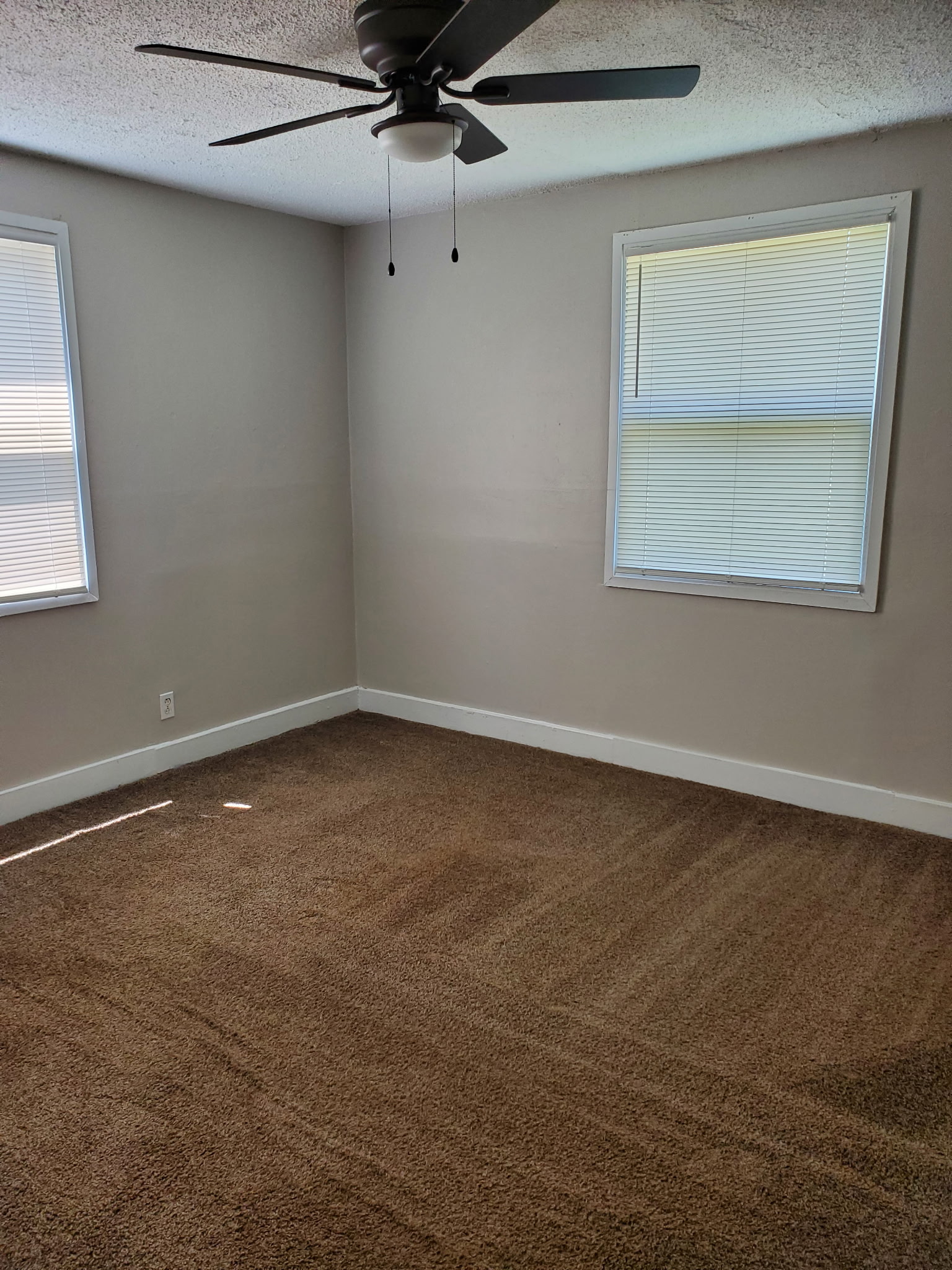 2233 2nd St S – photo 2
