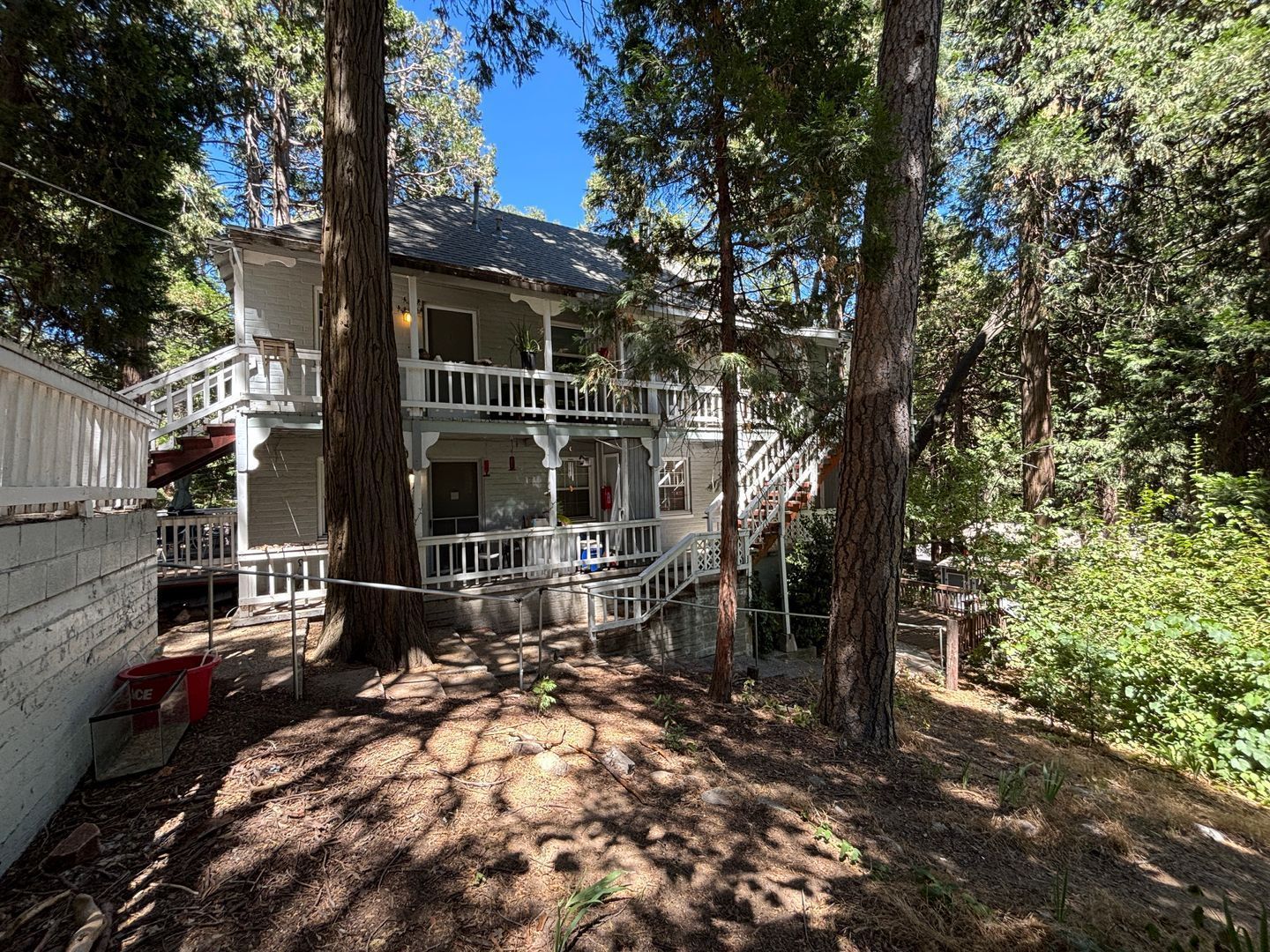 901 Deer Trail unit 5 – photo 1