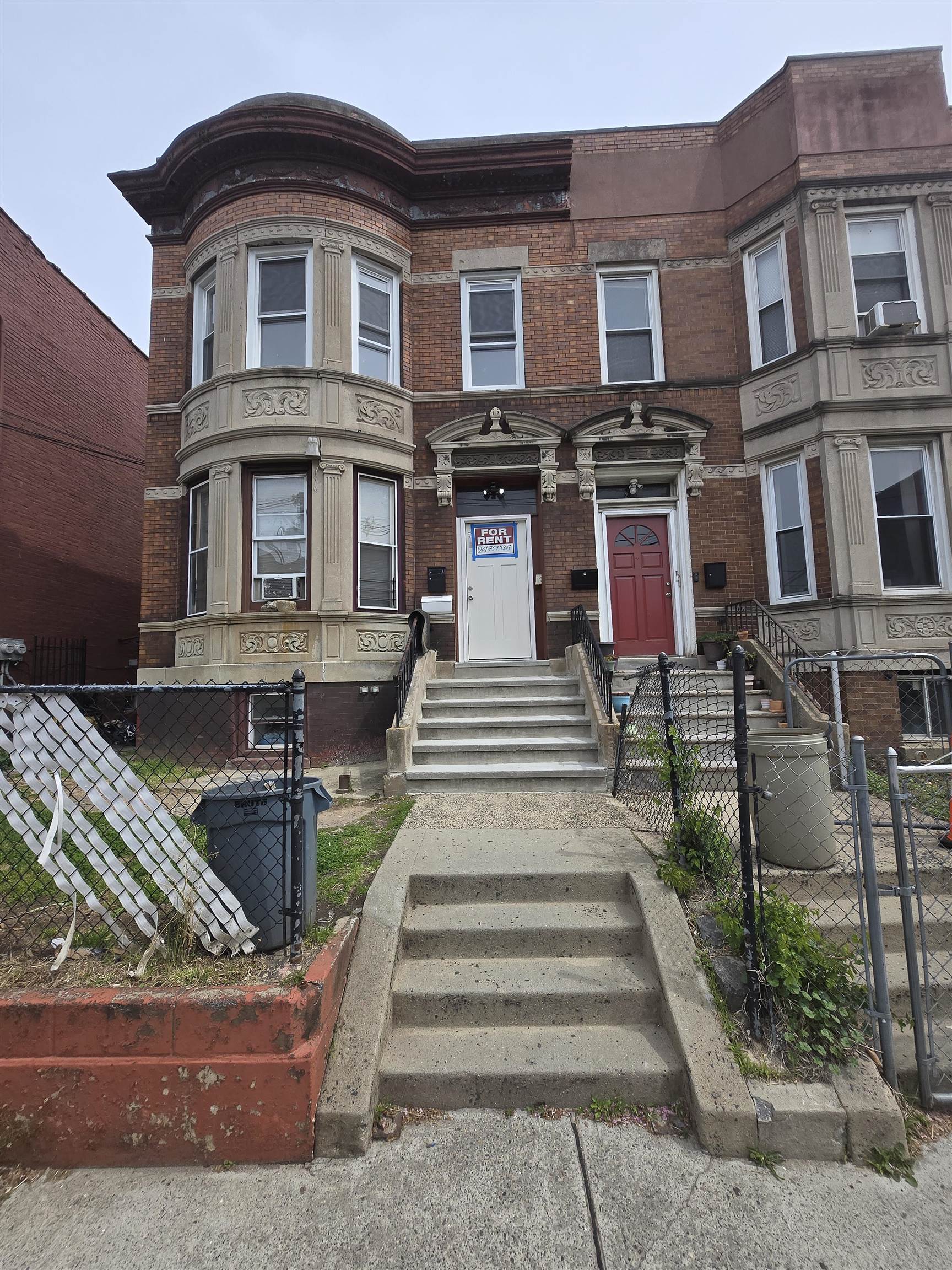 236 Fulton Ave – photo 1