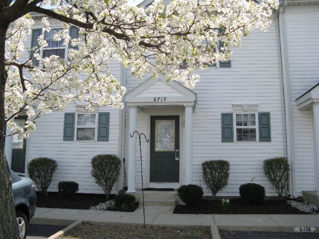 6737 Lagrange Dr – photo 1