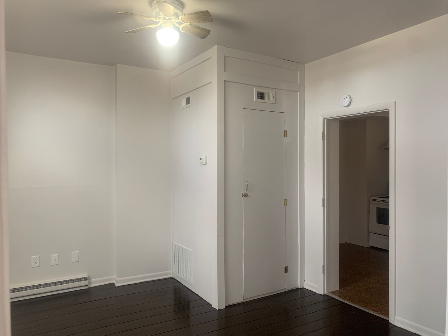 403 Miami St unit 403 East – photo 4