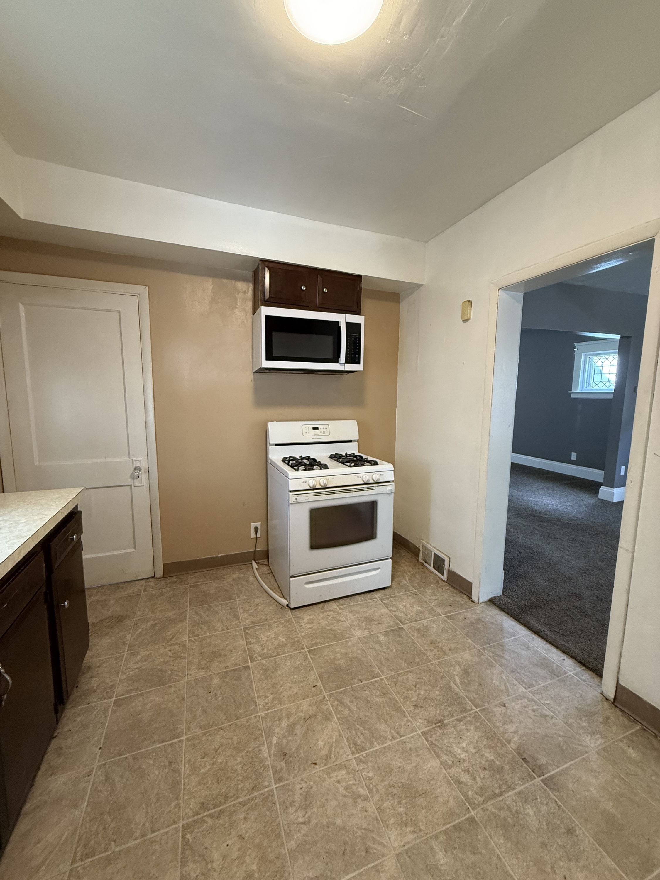 461 E 147th St – photo 4