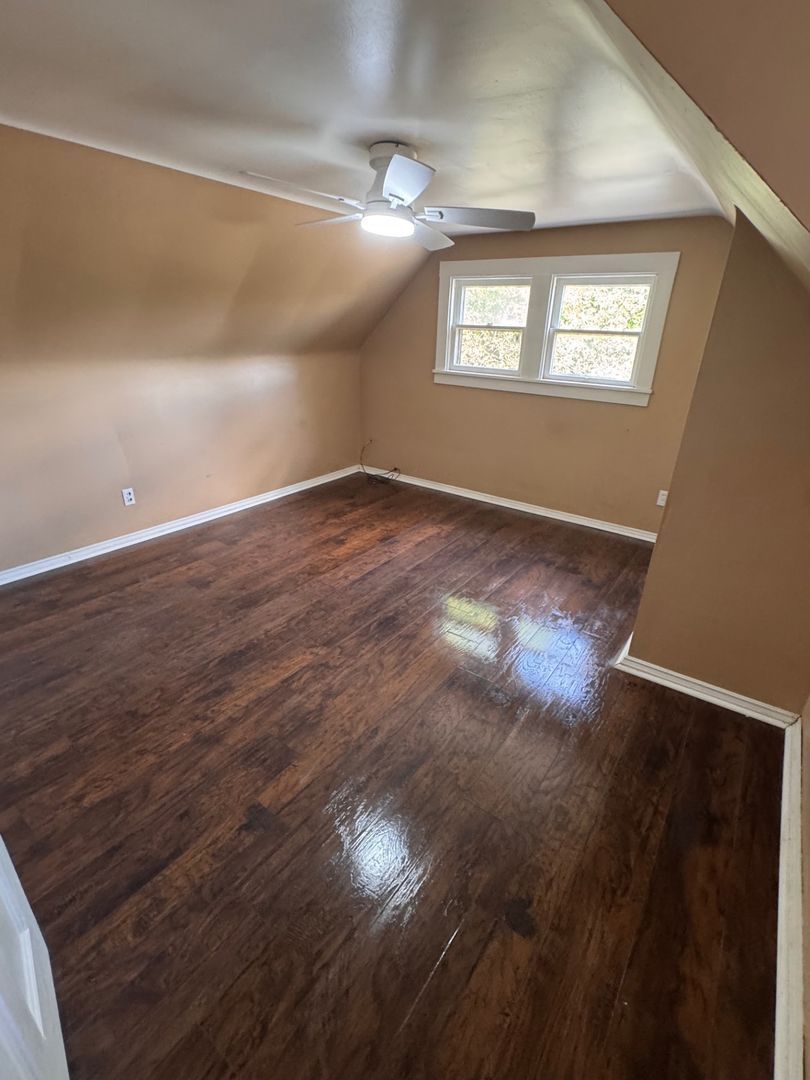 691 S Irvine Ave unit 1 – photo 3