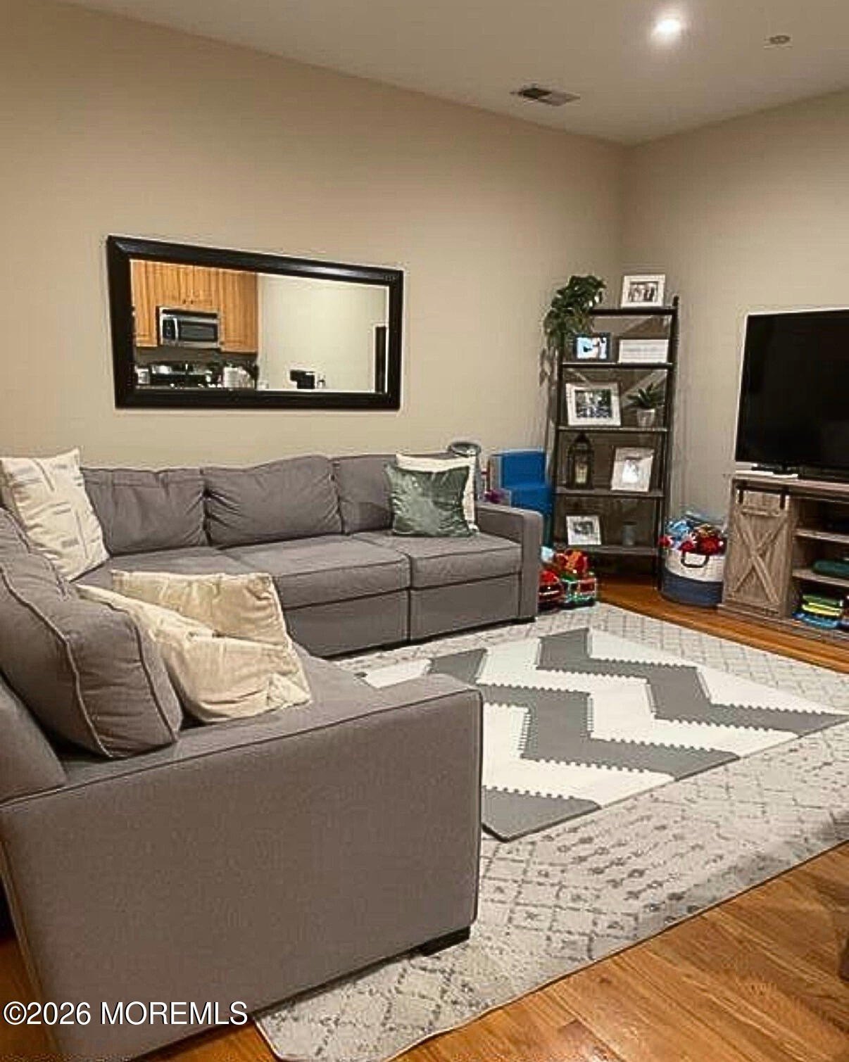 8 E Front St #303 – photo 2