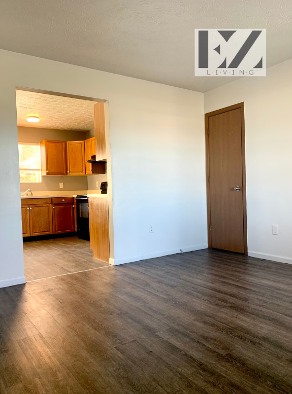 1800 E 42nd St unit F – photo 3