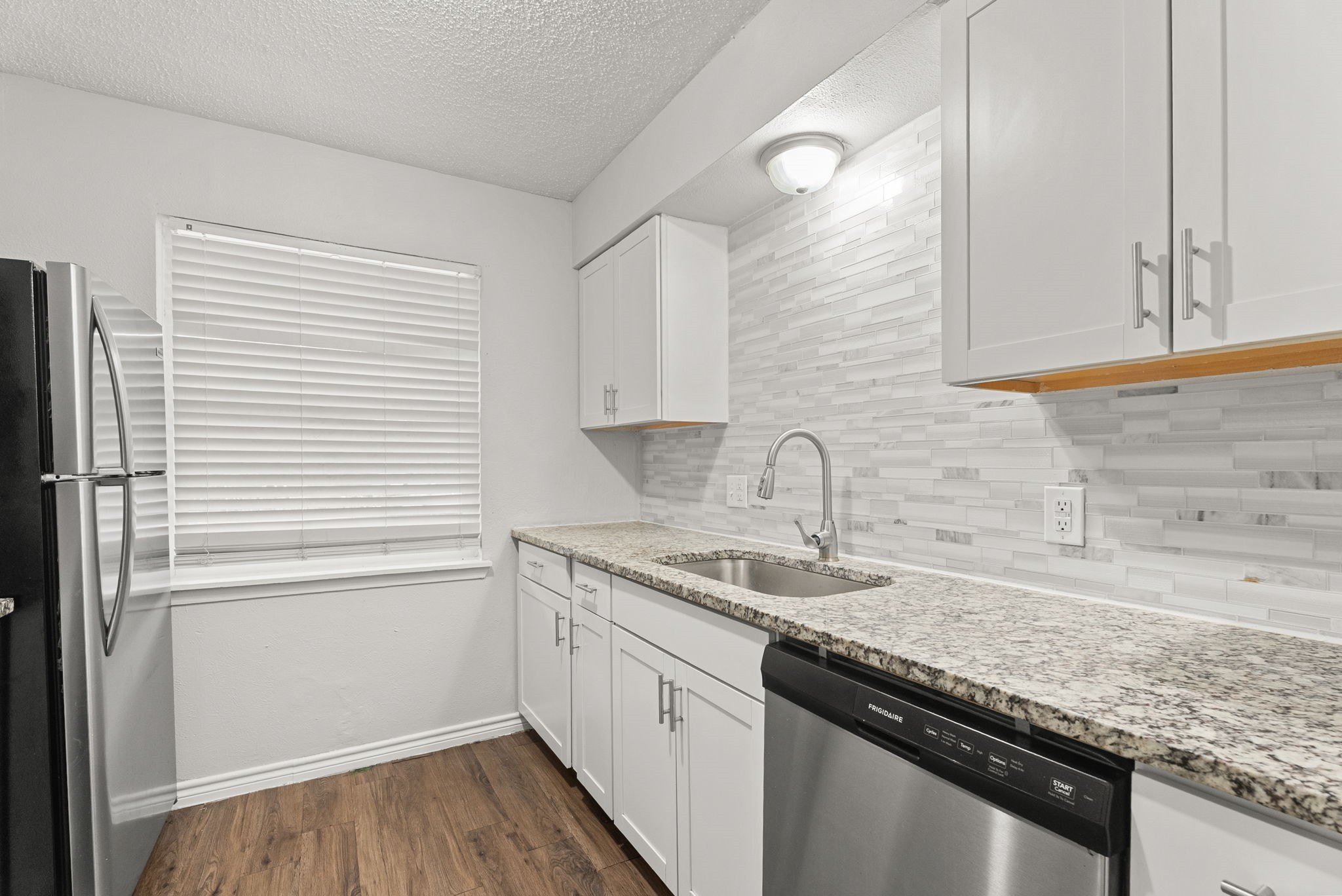 429 Johnson St #24 – photo 2